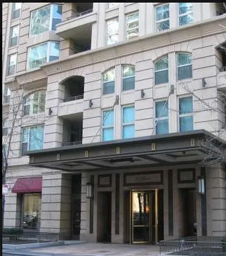 25 E Superior St #501 Photo 1