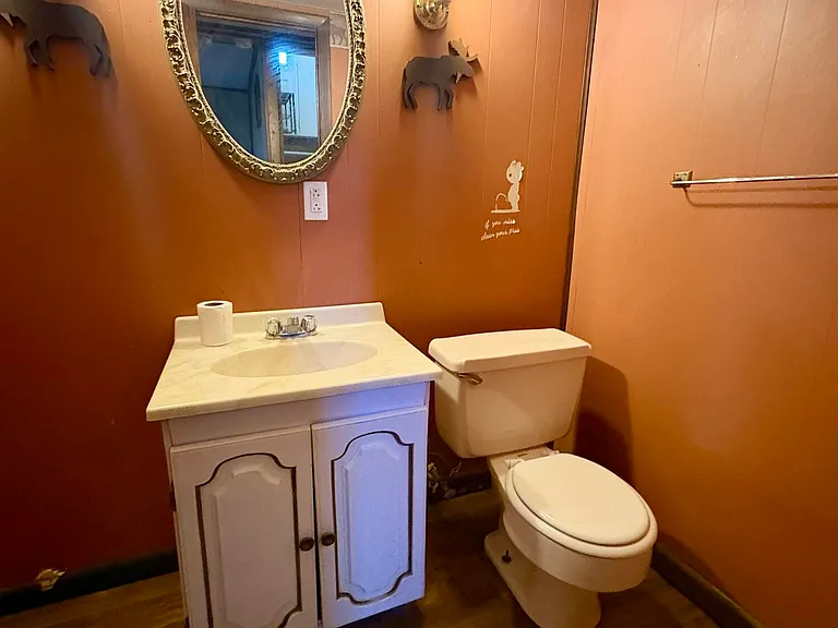 2193 Spring Dr — Photo 37