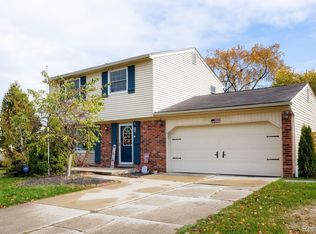 29441 Cambridge St, Flat Rock, MI 48134