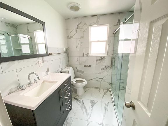4th image of 7979 Norton Ave #6