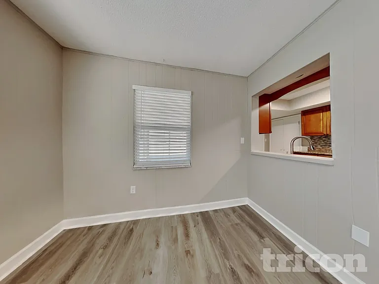 6160 Rockefeller Ave — Photo 5