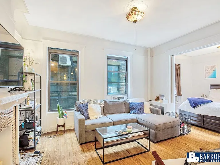 105 E 15th St #63 — Photo 2