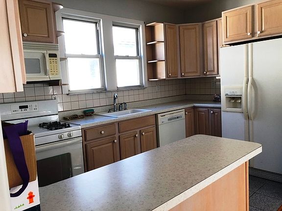 4th image of 84-23 121st St #2