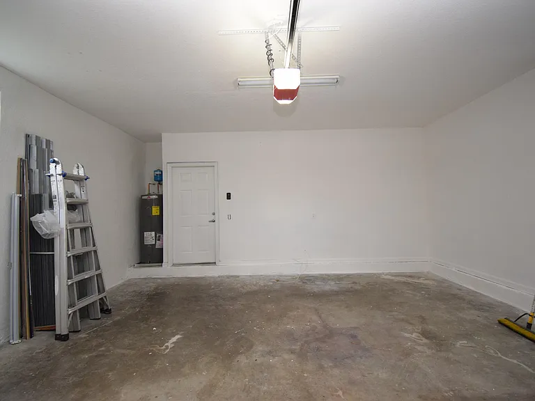 12693 NW 7th St — Photo 37