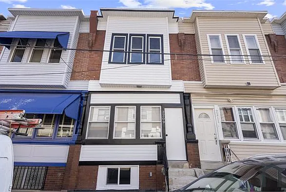 2209 S Bucknell St #2 — Photo 2
