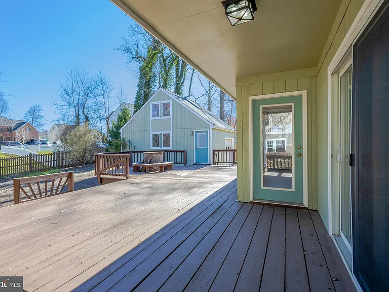 2031 Hillside Dr — Photo 42