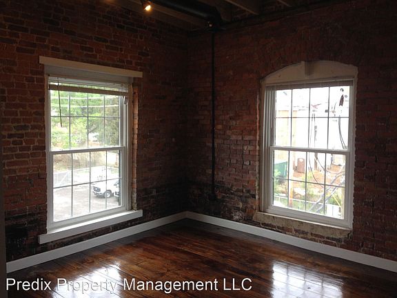 4th image of 175 W Gay Ave Suite 30