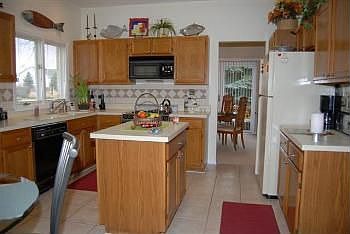 4th image of 24635 Edgewood Ct N #1