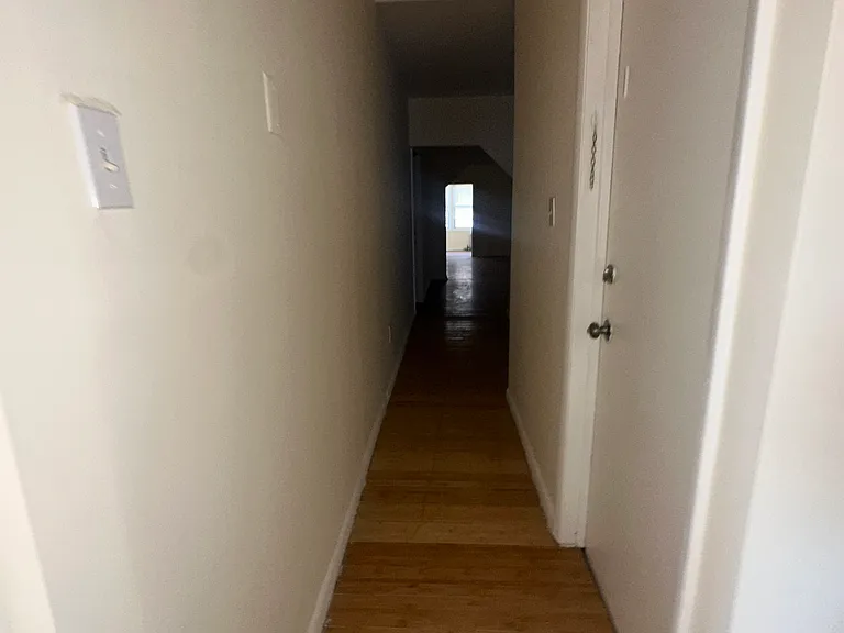 180 Bergen Ave #1 — Photo 4