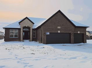 18392 Stallmann Dr, Macomb, MI 48042