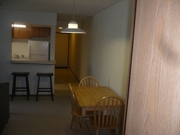5th image of 903 N Lincoln Ave APT 202
