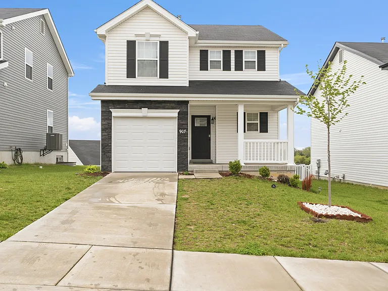 907 Black Bear Dr — Photo 1