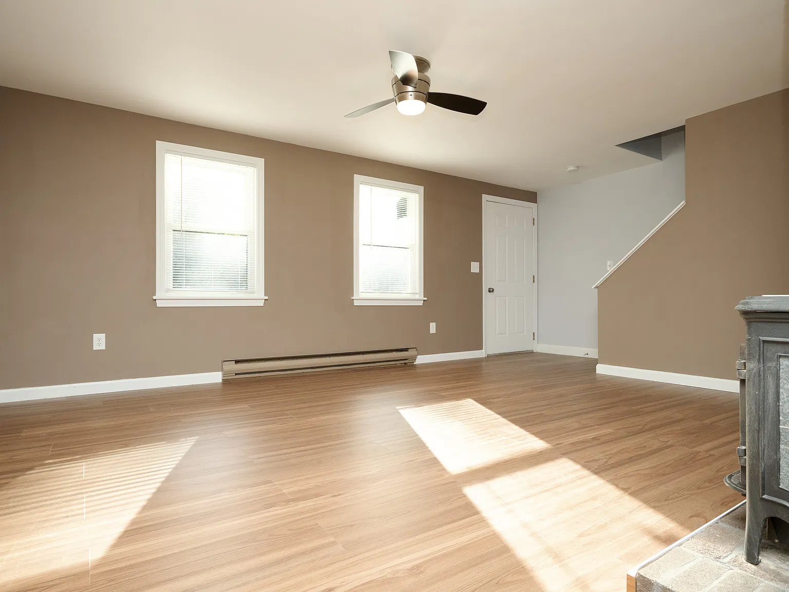 2 bed, 1.5 bath, 1100 sqft, $3,150 — Photo 3