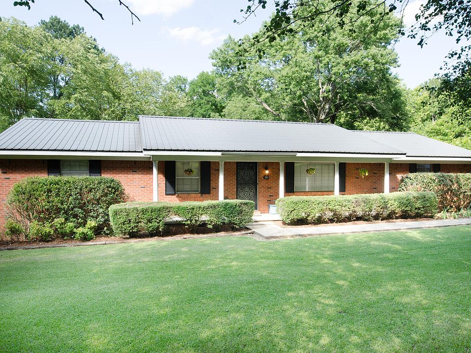 1st image of 203 Arrow Dr