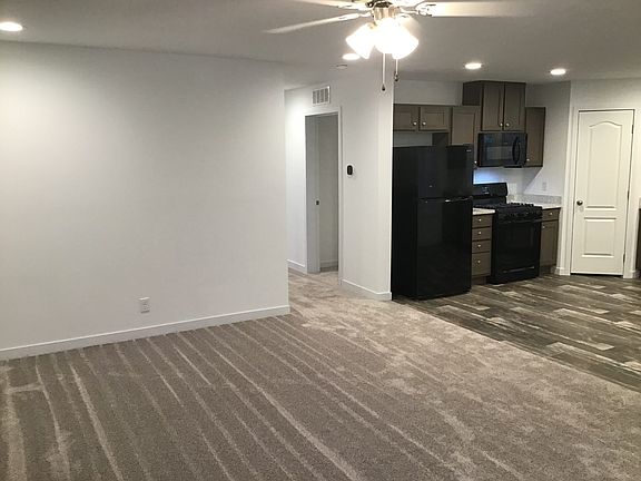 3rd image of 444 Bellewood St SE #99
