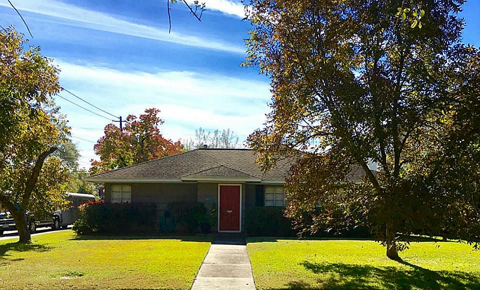 2nd image of 5301 Huisache St