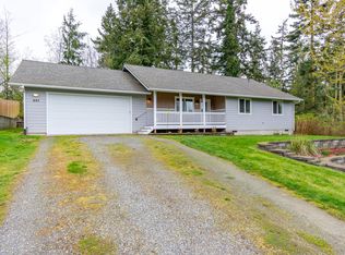 997 Yvonne Ave, Oak Harbor, WA 98277
