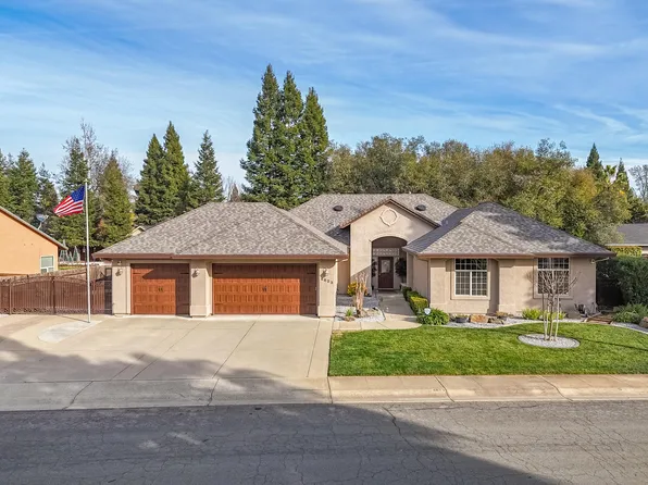 4823 Clark River Dr, Redding, CA 96002