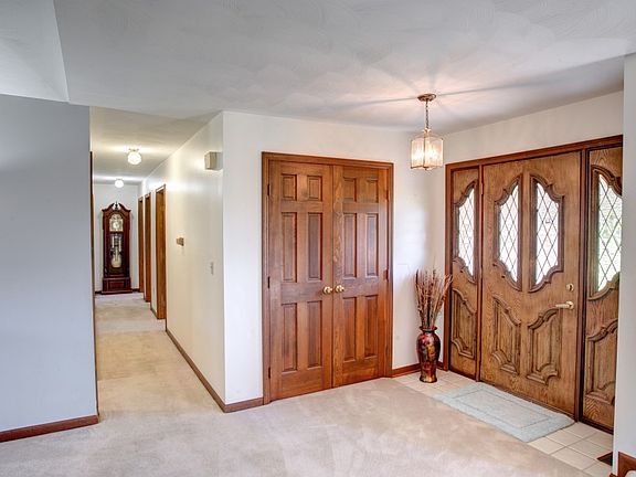 5th image of 4238 Laura Marie Dr