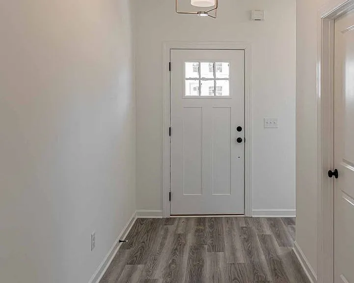 3361 Pepperpike Ct — Photo 3