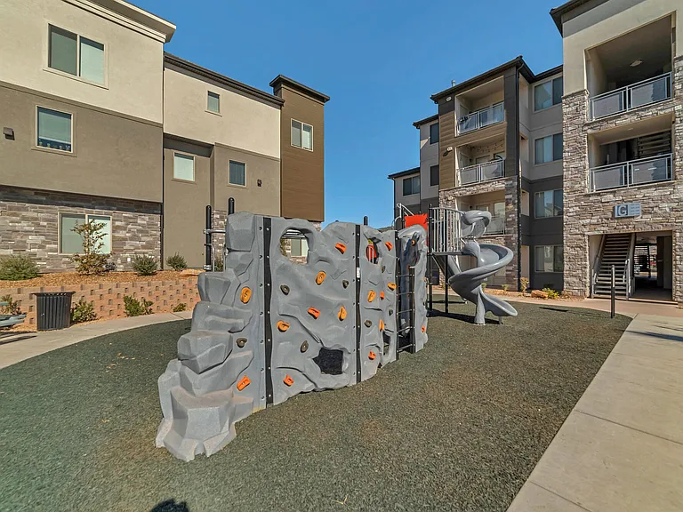 Grayhawk at Rivers Edge — Photo 28