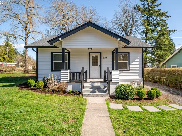 924 NW Ivy St, Camas, WA 98607