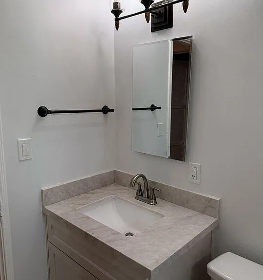 4123 1/2 W Toluca Lake Ave — Photo 15