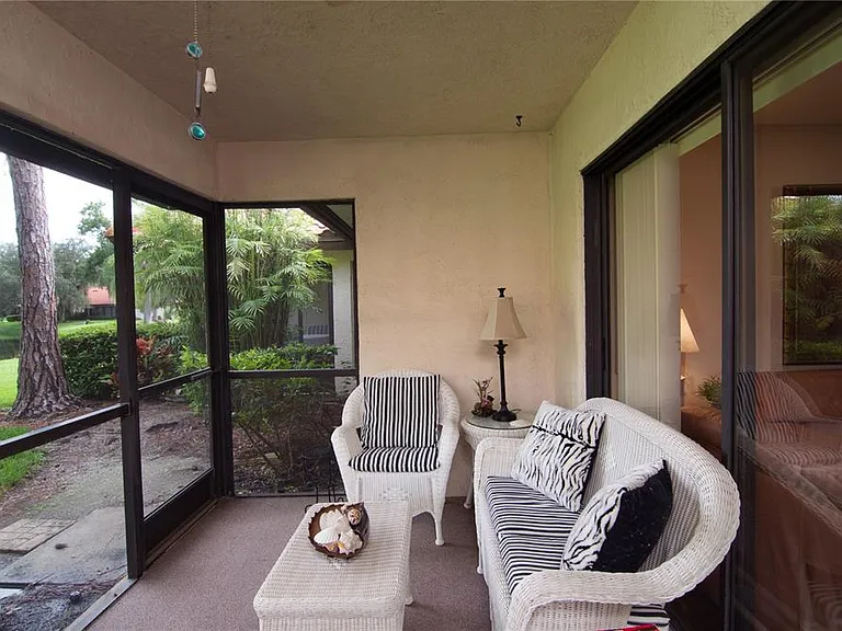 5635 Golf Pointe Dr #101 — Photo 14