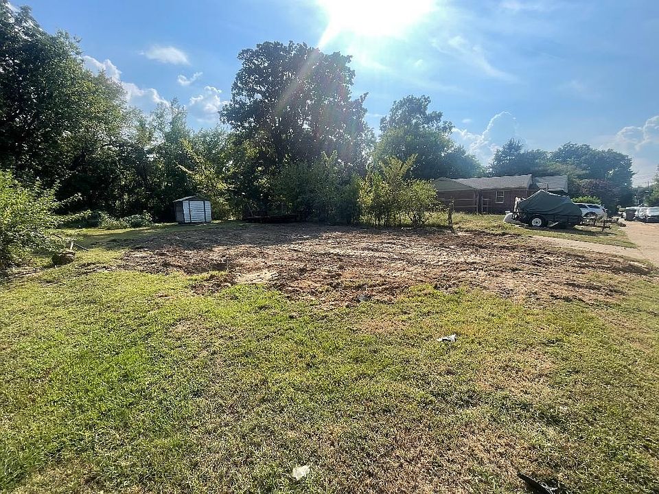 2nd image of 1743 Eldridge Ave Lot 36&37