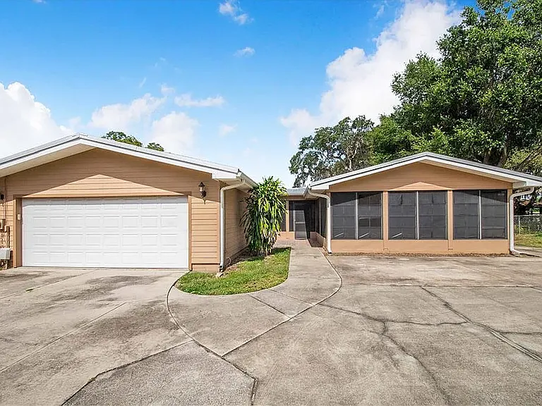 4854 E Hinson Ave — Photo 32