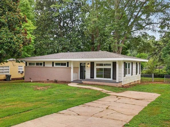 114 Folkstone St, Greenville, SC 29605