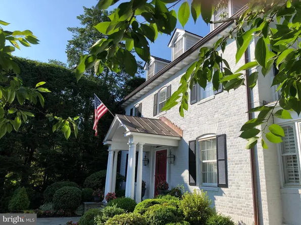 6108 Vernon Ter, Alexandria, VA 22307