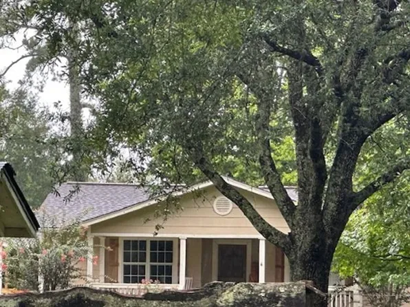 4023 Sea Hawk Ln, Sour Lake, TX 77659