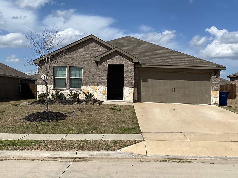 1st image of 811 Hearthstone Dr