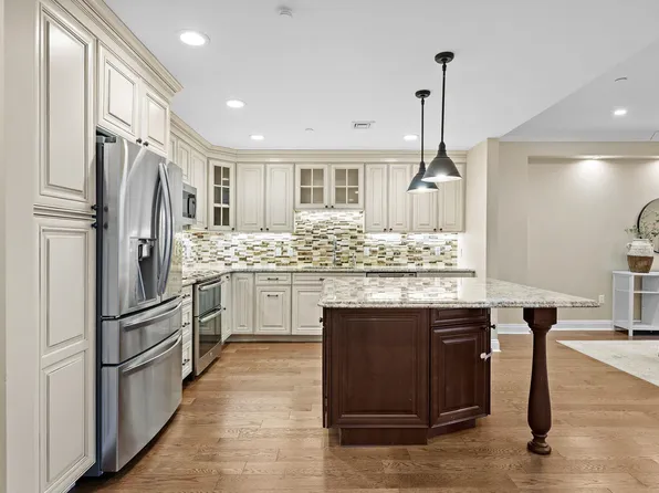 208 Shearwater Ct West image 9 of 44