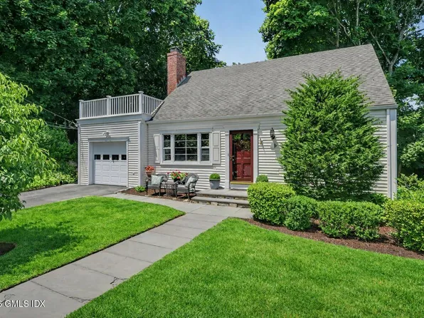 8 Ernel Dr, Riverside, CT 06878