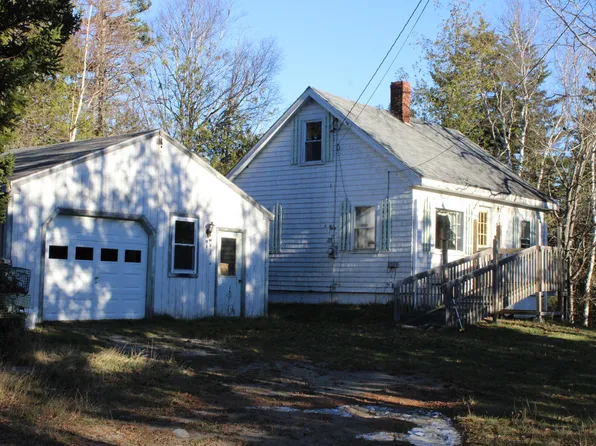 808 Port Road, Machiasport, ME 04655
