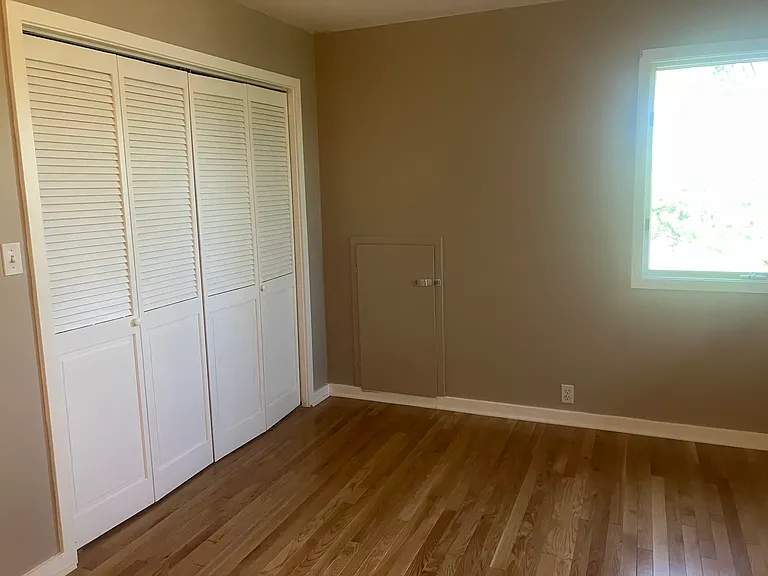 726 N Wall St — Photo 9