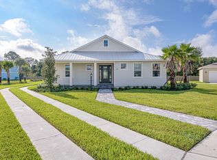 90 Lagoon Way, Titusville, FL 32780