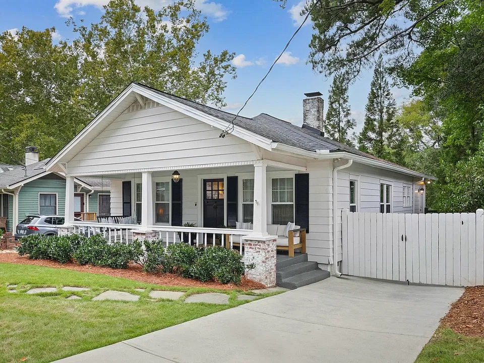 2234 Fairhaven Cir NE
