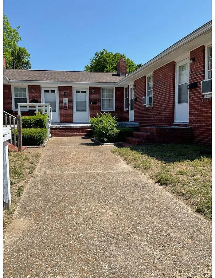 Building Photo - 1710 Kingston Ave #5
