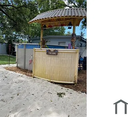 3 bed, 1000 sqft, $2,500 — Photo 1