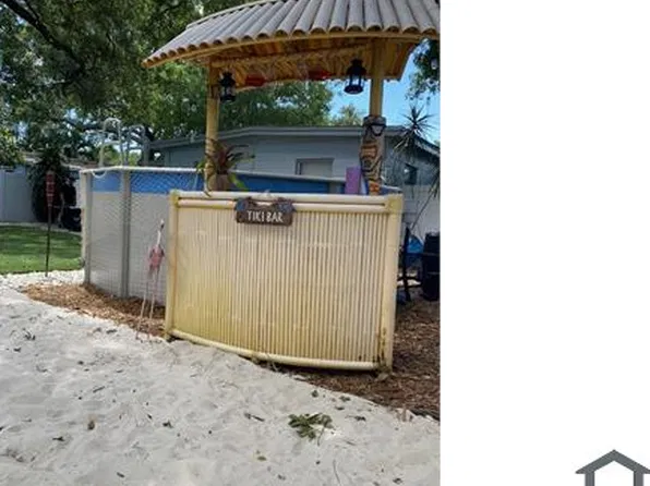 5227 Burlington Ave N, Saint Petersburg, FL 33710