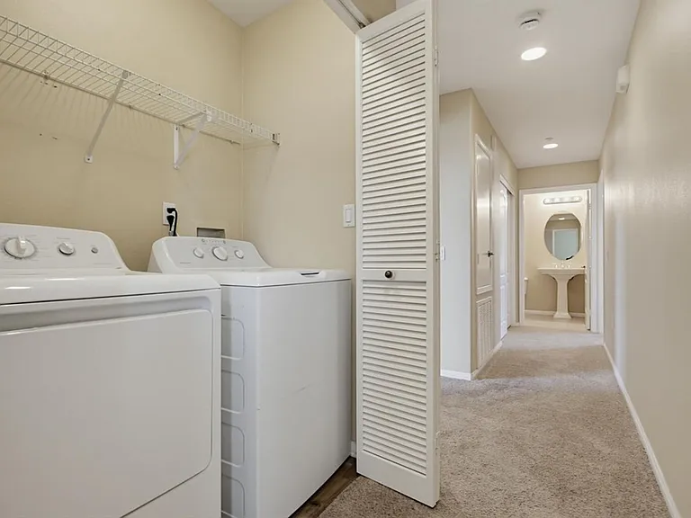 823 Kalpati Cir #201 — Photo 37