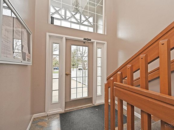 3rd image of 4240 Endeavor Dr Unit 201