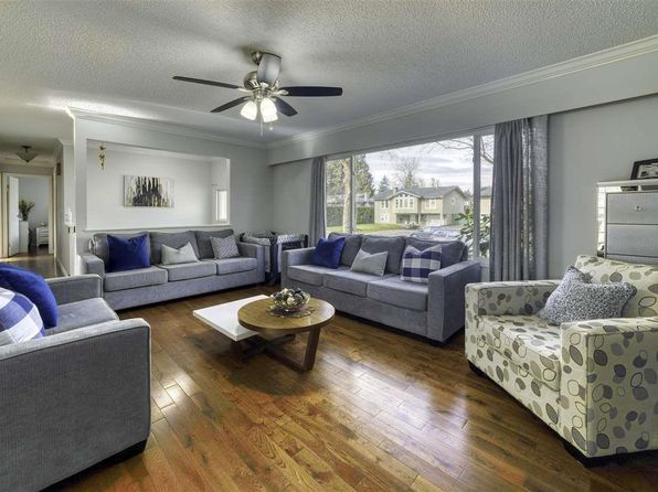 8998 Queen Mary Blvd, Surrey, BC V3V 6R1