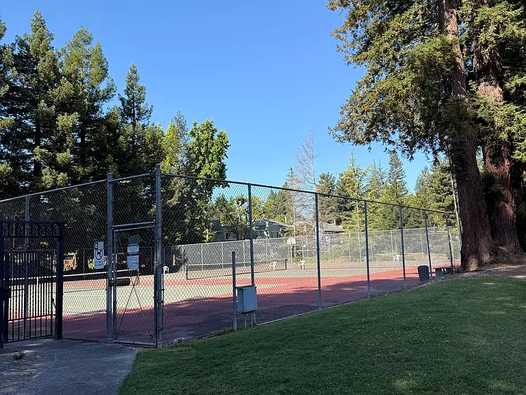 794 Racquet Club Cir — Photo 3