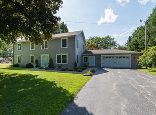 9950 S 10th St, Schoolcraft, MI 49087