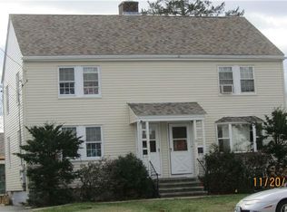 12 Yorktown Rd, North Kingstown, RI 02852