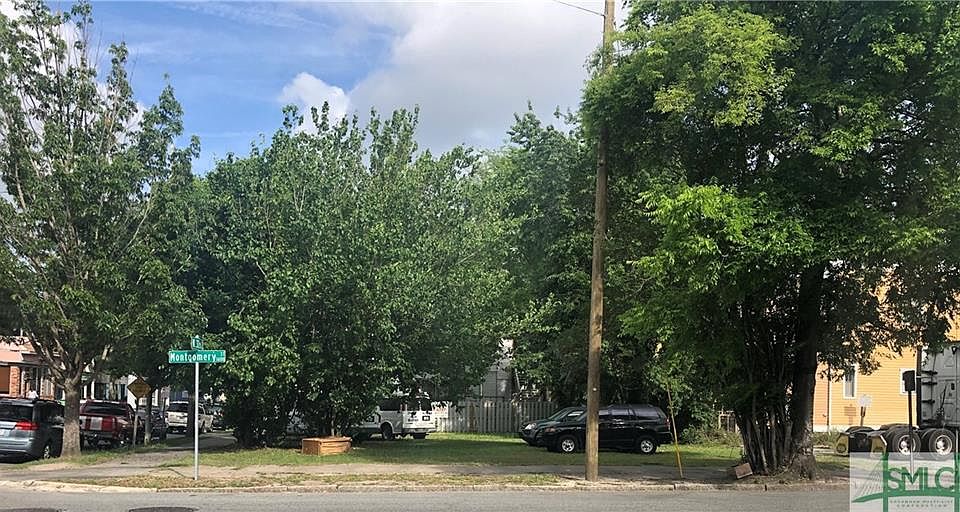 2nd image of 327 W 32nd St